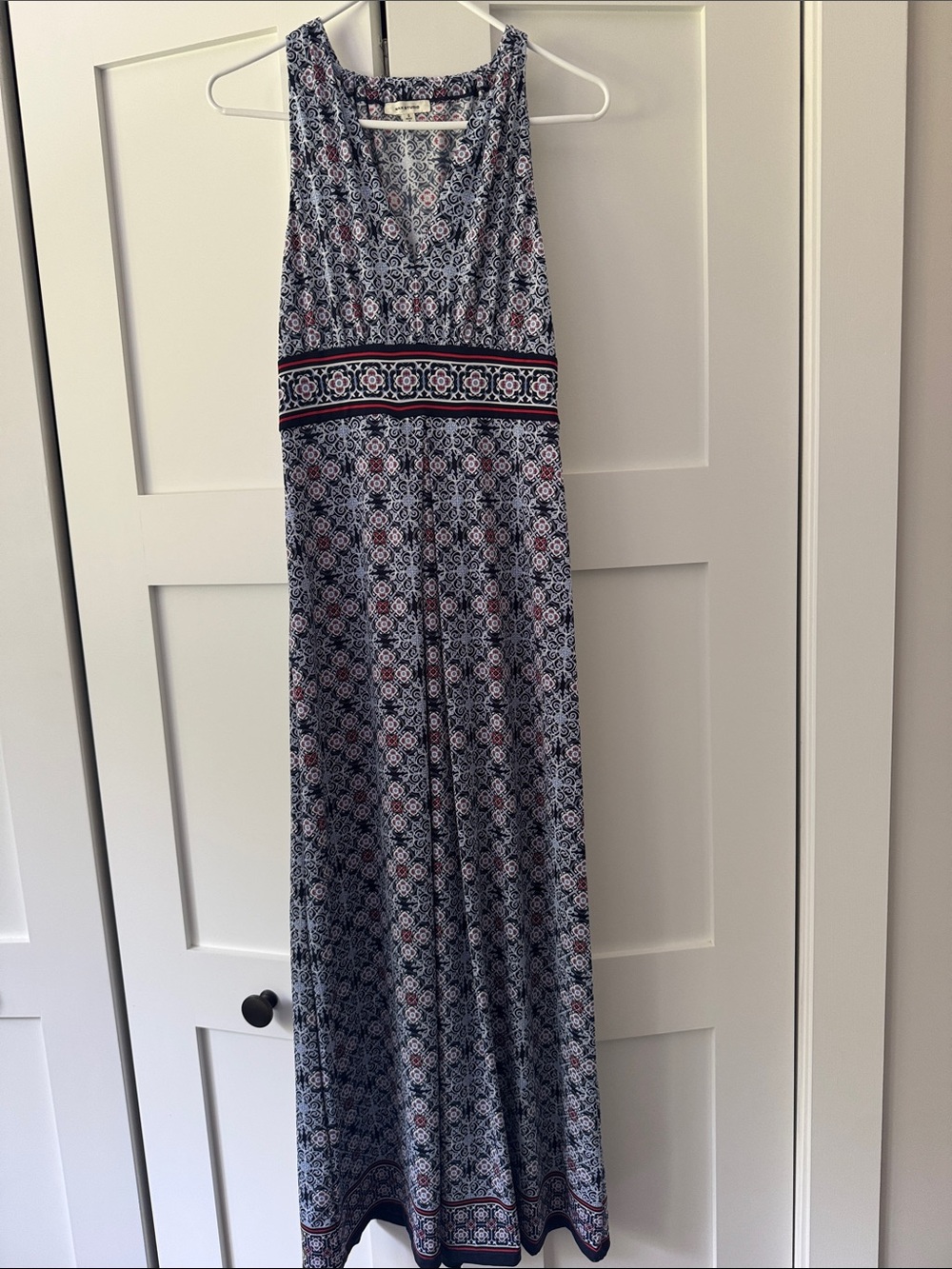 Max Studio Navy and White Red Printed Maxi Dress